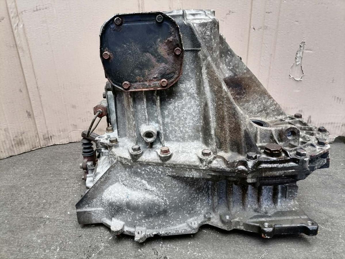 Mitsubishi Outlander 1 original 5 Gang Schaltgetriebe Allrad 2.0 100KW Bj.2005 Mitsubishi Outlander 1 original 5 Gang Schaltgetriebe Allrad 2.0 100KW Bj.2005